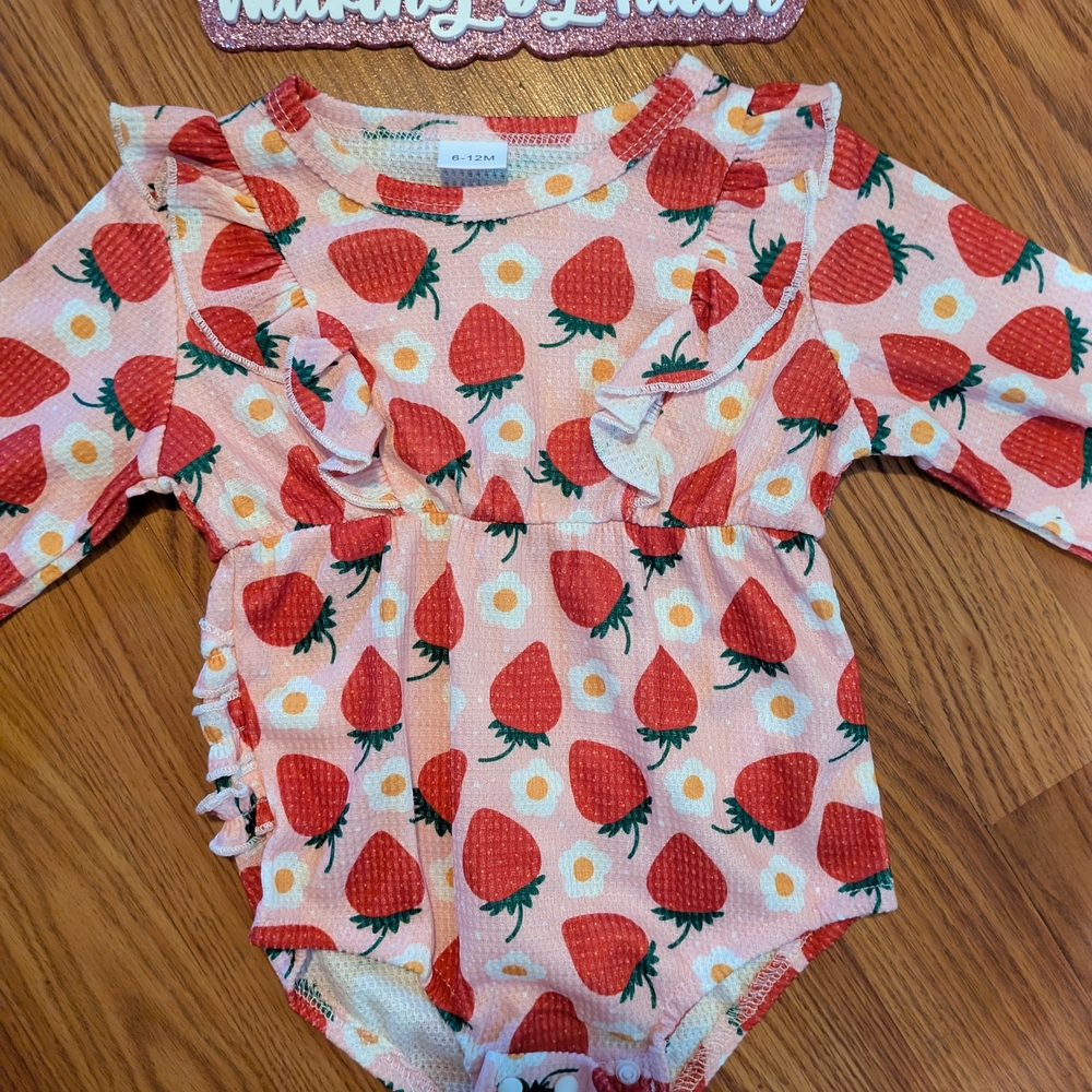 Trendy Boutique Strawberry Delight Kids Bodysuit - Picture 2 of 4